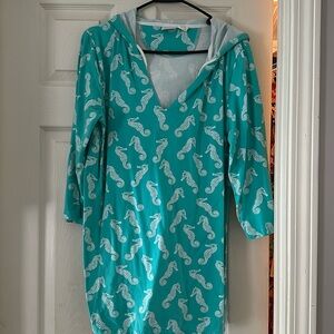 Seahorse hoodie light weight